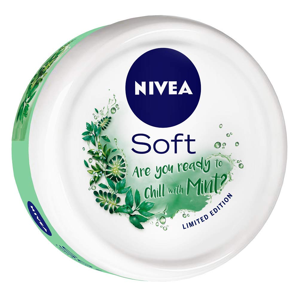 NIVEA Soft, Light Moisturising Cream, Berry Blossom, 100ml